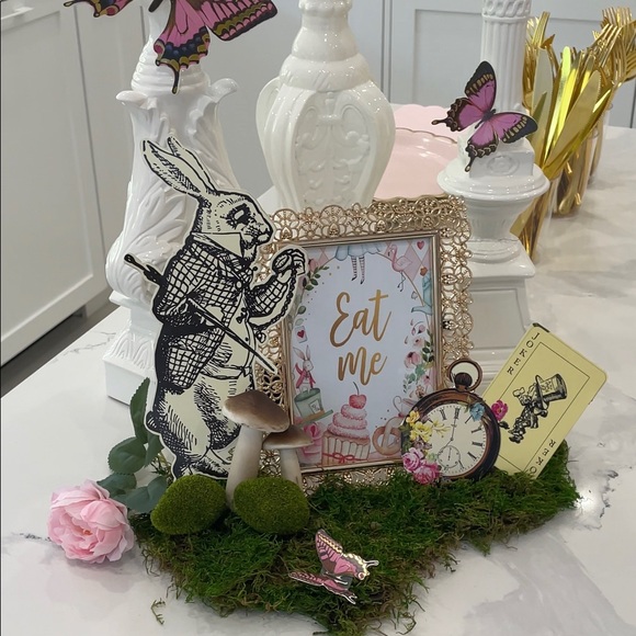 Alice in wonderland party supplies - Picture 5 of 6